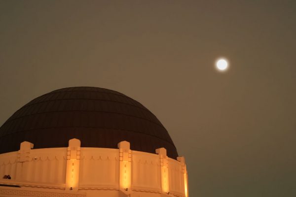telescope-griffith-observatory-full-moon